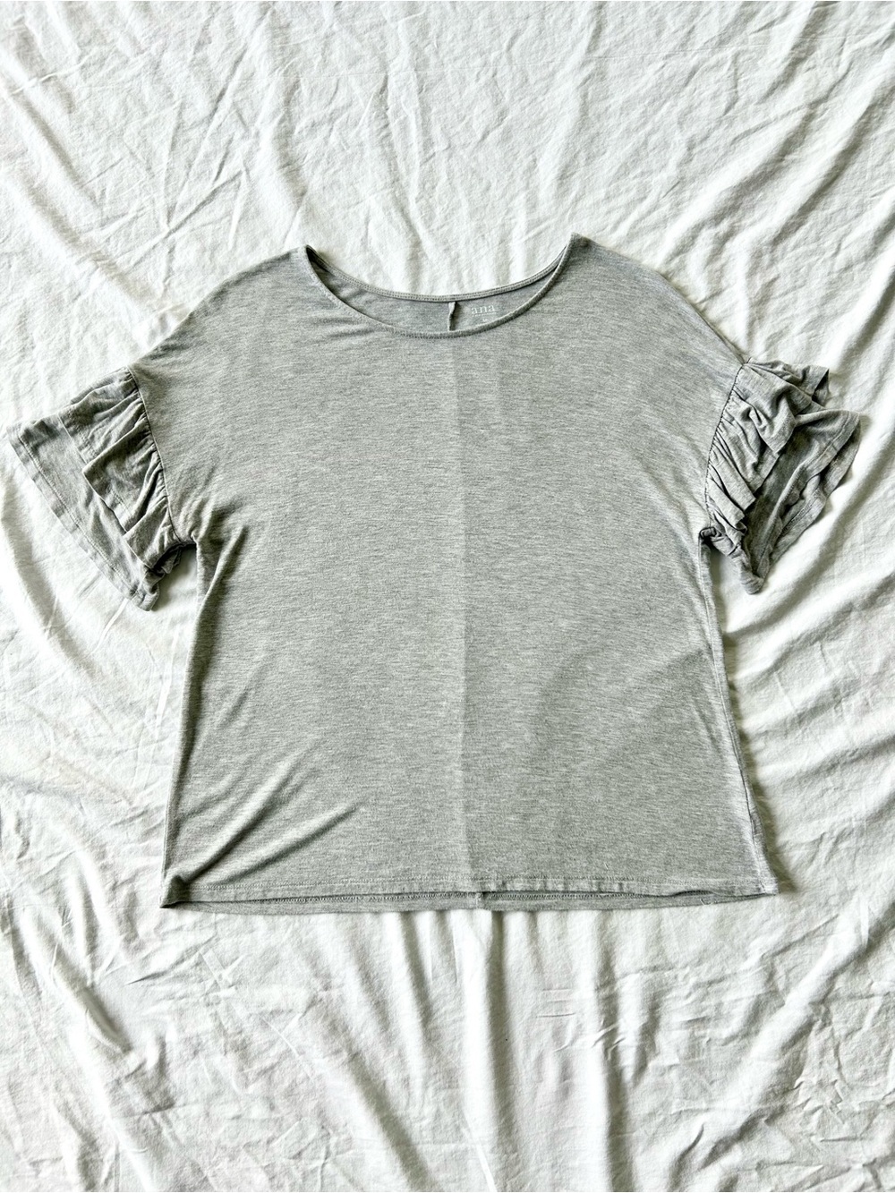 A.N.A. Heather Gray Oversized Stretch T-Shirt w/ Sleeve Flounce